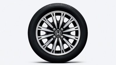 Honda N-Box Slash alloy wheel