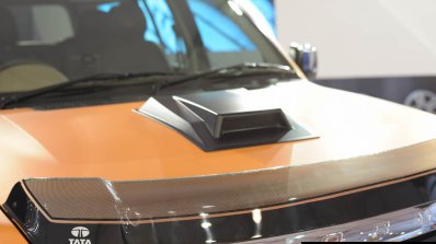 Modified Tata Safari Storme bug deflector at Autocar Performance Show 2014