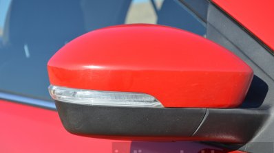 Tata Bolt 1.2T ORVM turn lights Review