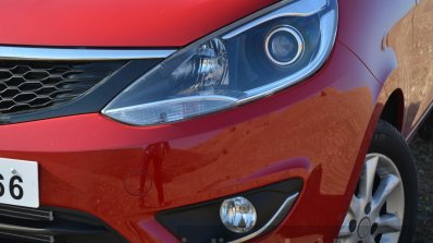 Tata Bolt 1.2T position lights Review