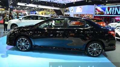 Toyota Corolla Altis ES Sport side at 2014 Thailand Motor Expo
