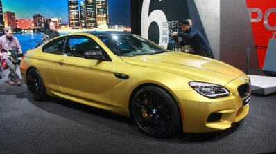 2016 BMW M6 Facelift front quarter at the 2015 Detroit Auto Show