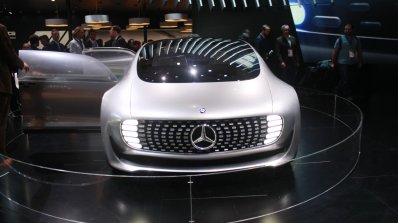 Mercedes Benz F 015 Concept front at the 2015 Detroit Auto Show
