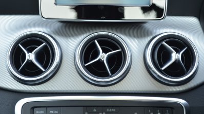 Mercedes CLA 200 CDI AC vents Review