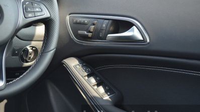 Mercedes CLA 200 CDI window buttons Review