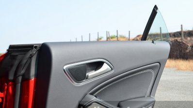 Mercedes CLA 200 CDI window rear Review