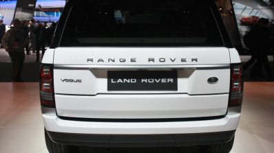 Range Rover rear at the 2015 Detroit Auto Show