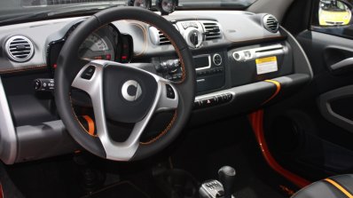 Smart ForTwo Flashlight interior at the 2015 Detroit Auto Show (2)