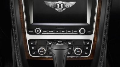 2015 Bentley Continental GT press shot center console