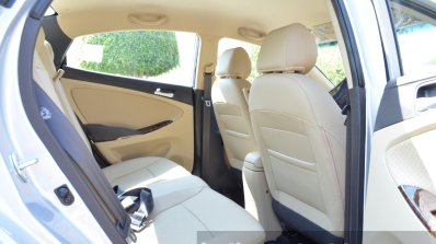 2015 Hyundai Verna diesel facelift rear seat