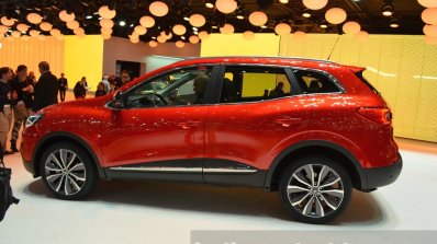 2015 Renault Kadjar side view at 2015 Geneva Motor Show
