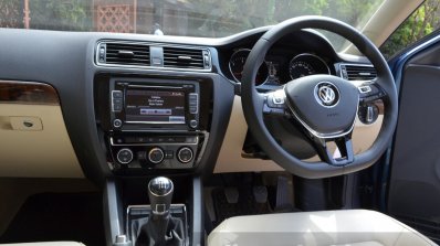 2015 VW Jetta TDI facelift dash Review