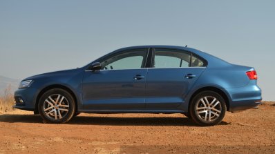 2015 VW Jetta TDI facelift side Review