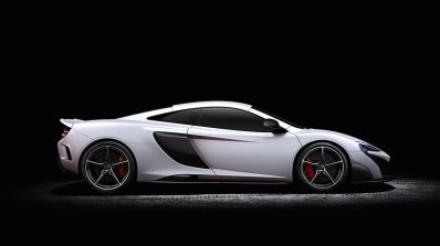 2016 McLaren 675LT press shot side