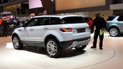 2016 Range Rover Evoque rear three quarters leak at the Geneva Motor Show 2015