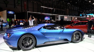 Ford GT side view at the 2015 Geneva Motor Show