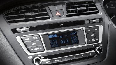 Hyundai i20 South Africa radio console