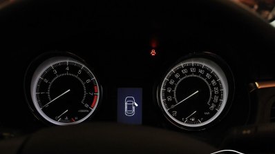 Suzuki Kizashi cluster Pakistan launch