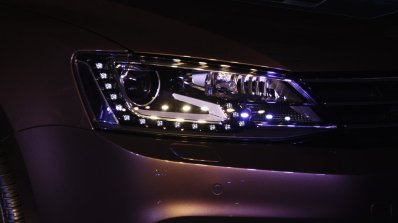 VW Jetta facelift Launch Mumbai lamp