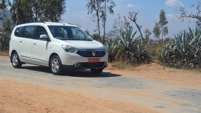 2015 Renault Lodgy Press Drive front dynamic shot