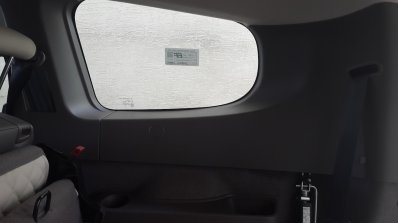 2015 Renault Lodgy Press Drive third row window