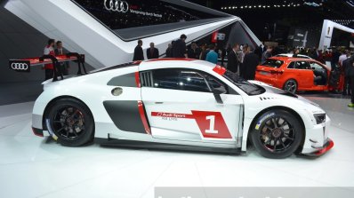 2016 Audi R8 V10 LMS side view at 2015 Geneva Motor Show