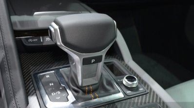 2016 Audi R8 V10 Plus park button at 2015 Geneva Motor Show