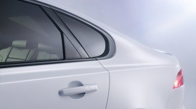 2016 Jaguar XF rear quarter glass official image