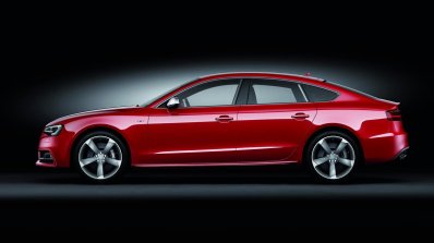 Audi S5 Sportback side press image