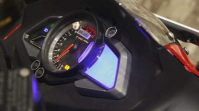 Bajaj Pulsar RS200 Red speedometer at Launch