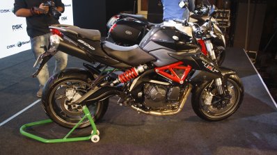 DSK Benelli TNT 600i side India launched