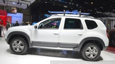 Dacia (Renault) Duster AWD 125 TCe side(2) view at 2015 Geneva Motow Show