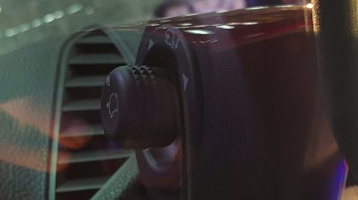 Ford Figo Aspire mirror adjustment from the Indian premiere