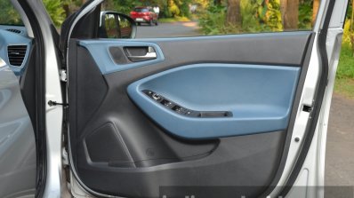 Hyundai i20 Active Diesel Aqua Blue door Review