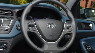 Hyundai i20 Active Diesel Aqua Blue steering Review