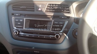 Hyundai i20 Active blue interior