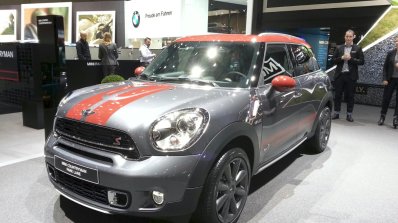 Mini Countryman Park Lane front three quarter at the 2015 Geneva Motor Show