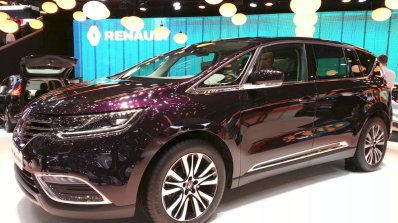 Renault Espace Initiale Paris front three quarter