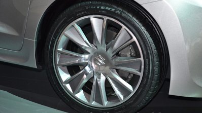 Suzuki iK-2 concept ally wheel at 2015 Geneva Motor Show