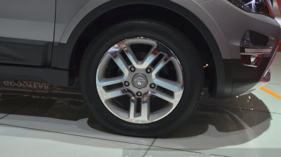 Tata Hexa wheel at the 2015 Geneva Motor Show