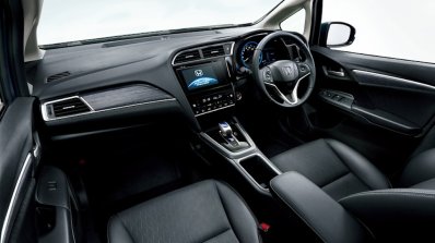 2015 Honda Shuttle interior (Japanese market)
