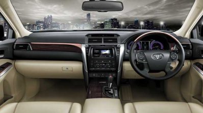 2015 Toyota Camry interior official image