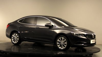 2016 Buick Verano official image front three quarter (1)