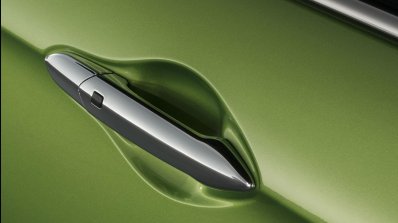 2016 Chevrolet Spark door handles