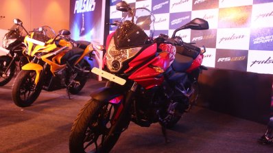 Bajaj Pulsar AS 200 Launched In Pune Left Front Three Quarters
