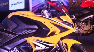 Bajaj Pulsar RS 200 Launched In Pune Tank and fairing