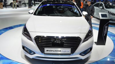 Hyundai Sonata Hybrid front at Auto Shanghai 2015
