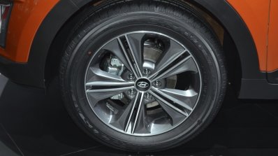 Hyundai ix25 wheel disc brake at Auto Shanghai 2015