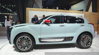 Qoros 2 SUV Concept side at Auto Shanghai 2015