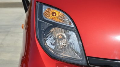2015 Tata Nano GenX AMT headlights